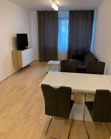 Lejlighed Garden Tower - 8 Min Do Centra, Garaz Prag