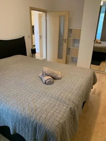 Garden Tower - 8 Min Do Centra, Garaz *