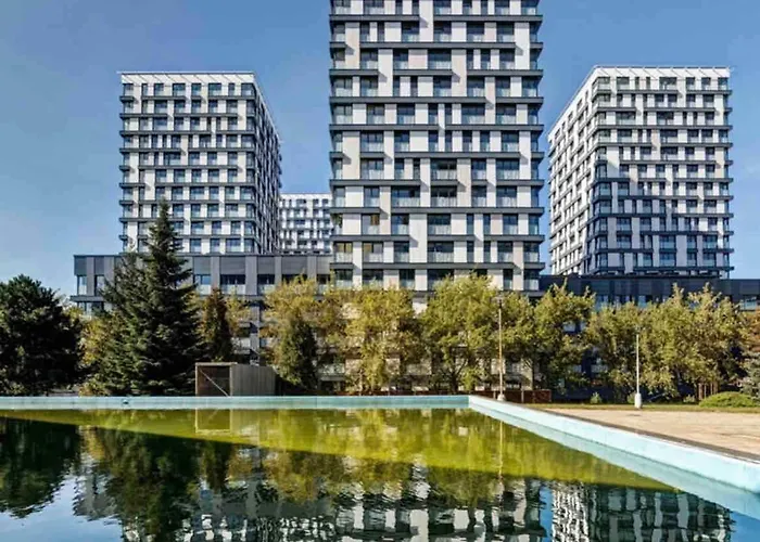 Garden Tower - 8 Min Do Centra, Garaz Apartman