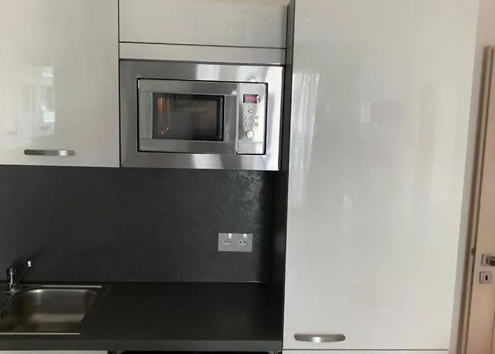Apartman Garden Tower - 8 Min Do Centra, Garaz Prága