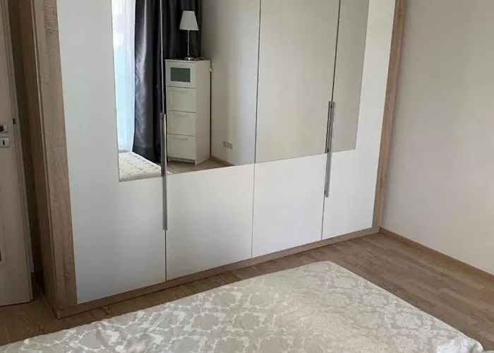 Garden Tower - 8 Min Do Centra, Garaz *