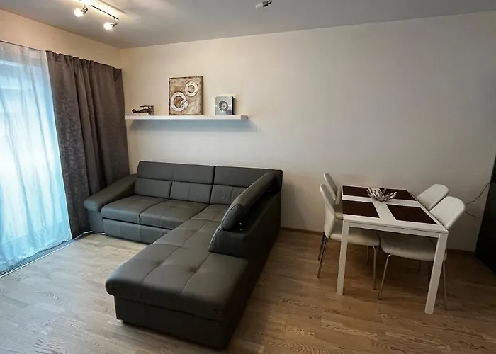 Garden Tower - 8 Min Do Centra, Garaz *