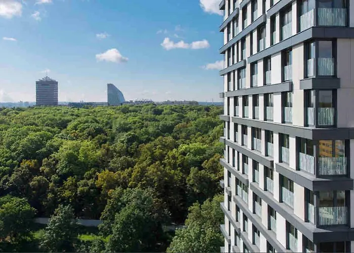 Garden Tower - 8 Min Do Centra, Garaz Apartman