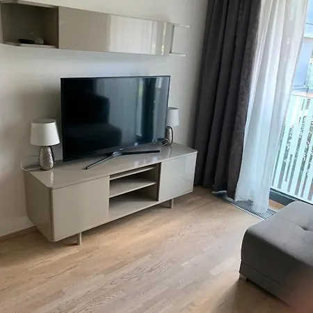 Apartamento Garden Tower - 8 Min Do Centra, Garaz *