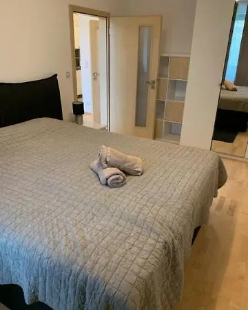 Garden Tower - 8 Min Do Centra, Garaz *